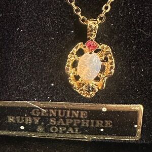 Vintage Ruby Sapphire Opal Necklace Gold Pendant Gift Boxed Van Doran